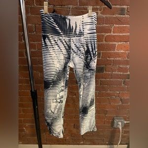 Gap leggings black and white